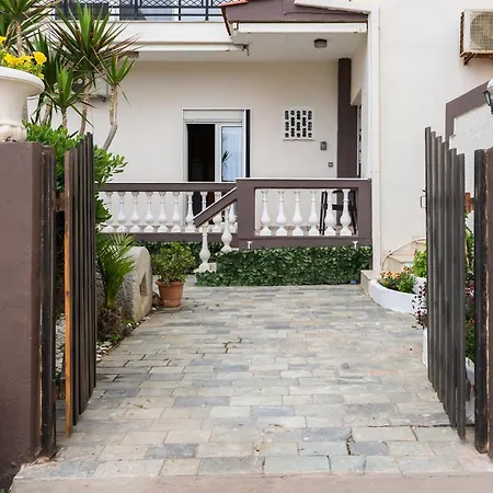 Chrispa's Seaside House דירה *